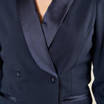 Abito donna doppiopetto con rever in raso e bottoni rivestiti. Eleganza senza tempo AB003477 BLU ARTIGLI 