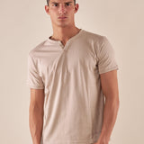 T-shirt Uomo in cotone 100% con colletto serafino. BAM5455 DESERT STONE BACI & ABBRACCI 