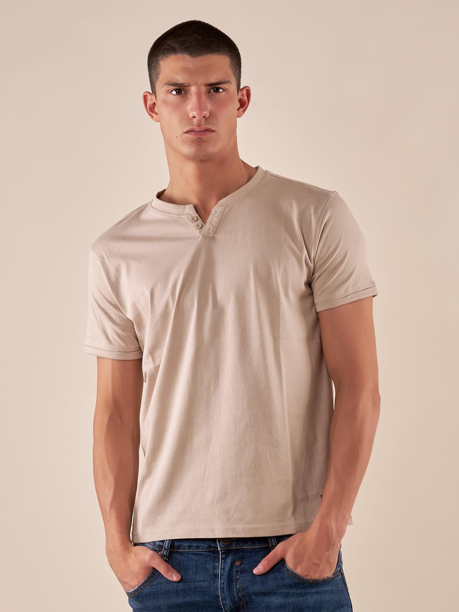 T-shirt Uomo in cotone 100% con colletto serafino. BAM5455 DESERT STONE BACI & ABBRACCI 