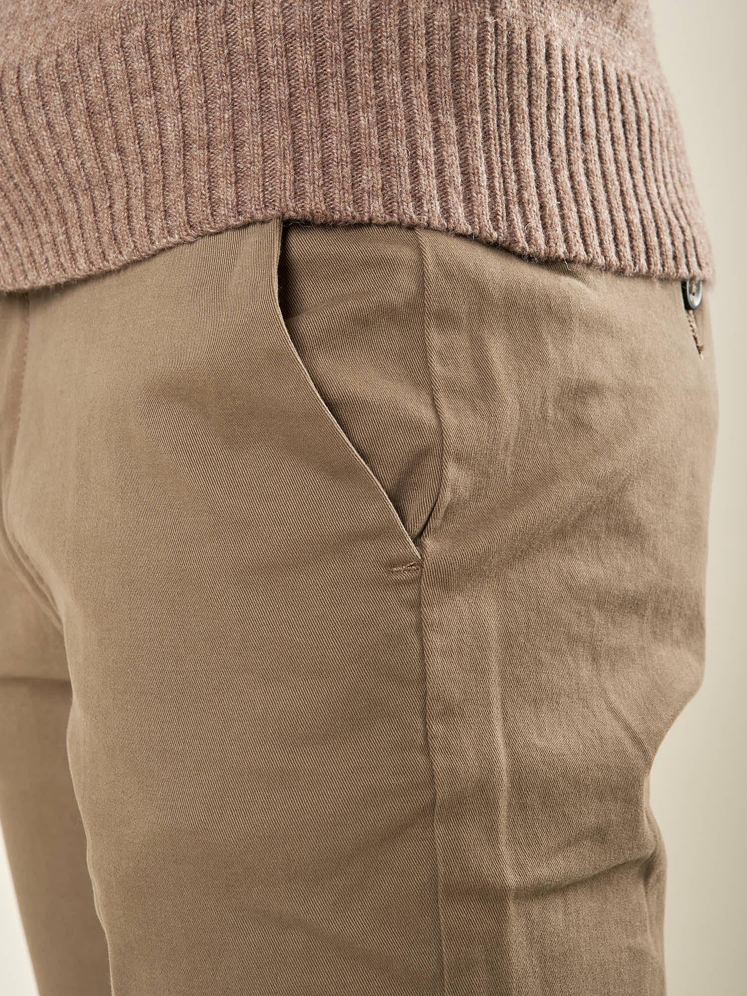 Pantalone Uomo in Cotone Elasticizzato Invernale con Tasche allAmericana. Comfort e Stile per la Stagione Fredda. PSI1781H FANGO HAMAKI-HO 