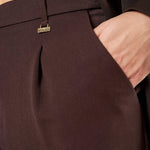 Pantalone palazzo donna con pence frontali in tessuto manolana. Eleganza e comfort quotidiano. PA003192 CACAO ARTIGLI 