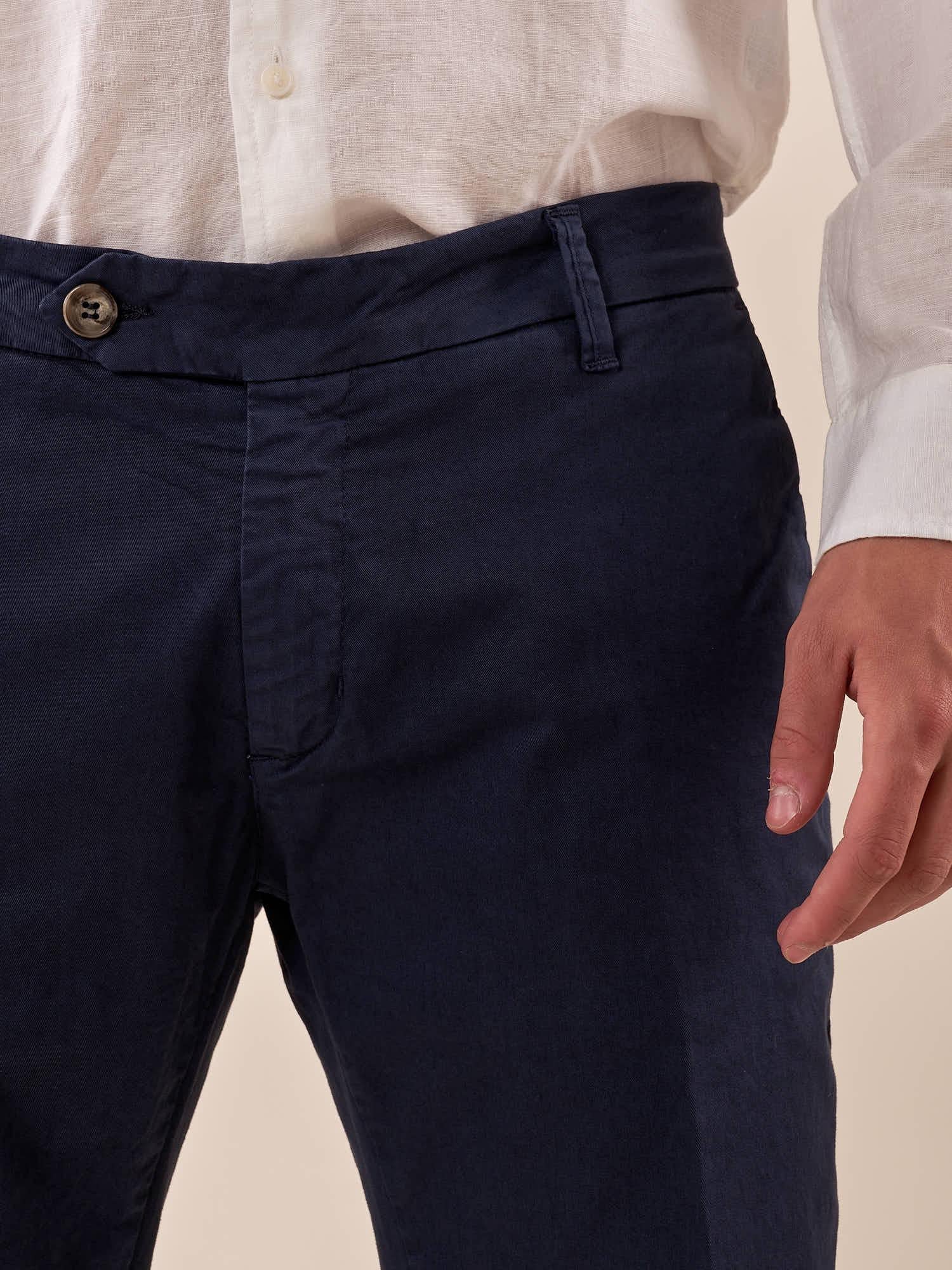 Pantalone Uomo Capri Slim in Cotone Elasticizzato con Tasche allAmericana GPE500 BLU BLACKSUNDAY 