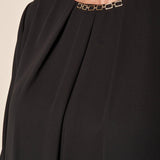 Blusa Donna Curvy Girocollo  Dettaglio in Metallo, Pience Frontali e Polsino Dritto. F708YBFSELE NERO Lizalù 