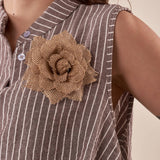 Camicia da donna smanicata in tessuto rigato con collo a pistagna. PG365C/EC MORO EXTASY 
