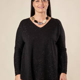 Maglia Donna Curvy in Viscosa  Scollo a V, Manica Raglan e Micro Paillettes Tono su Tono. F768YBFAZ23804 NERO Lizalù 