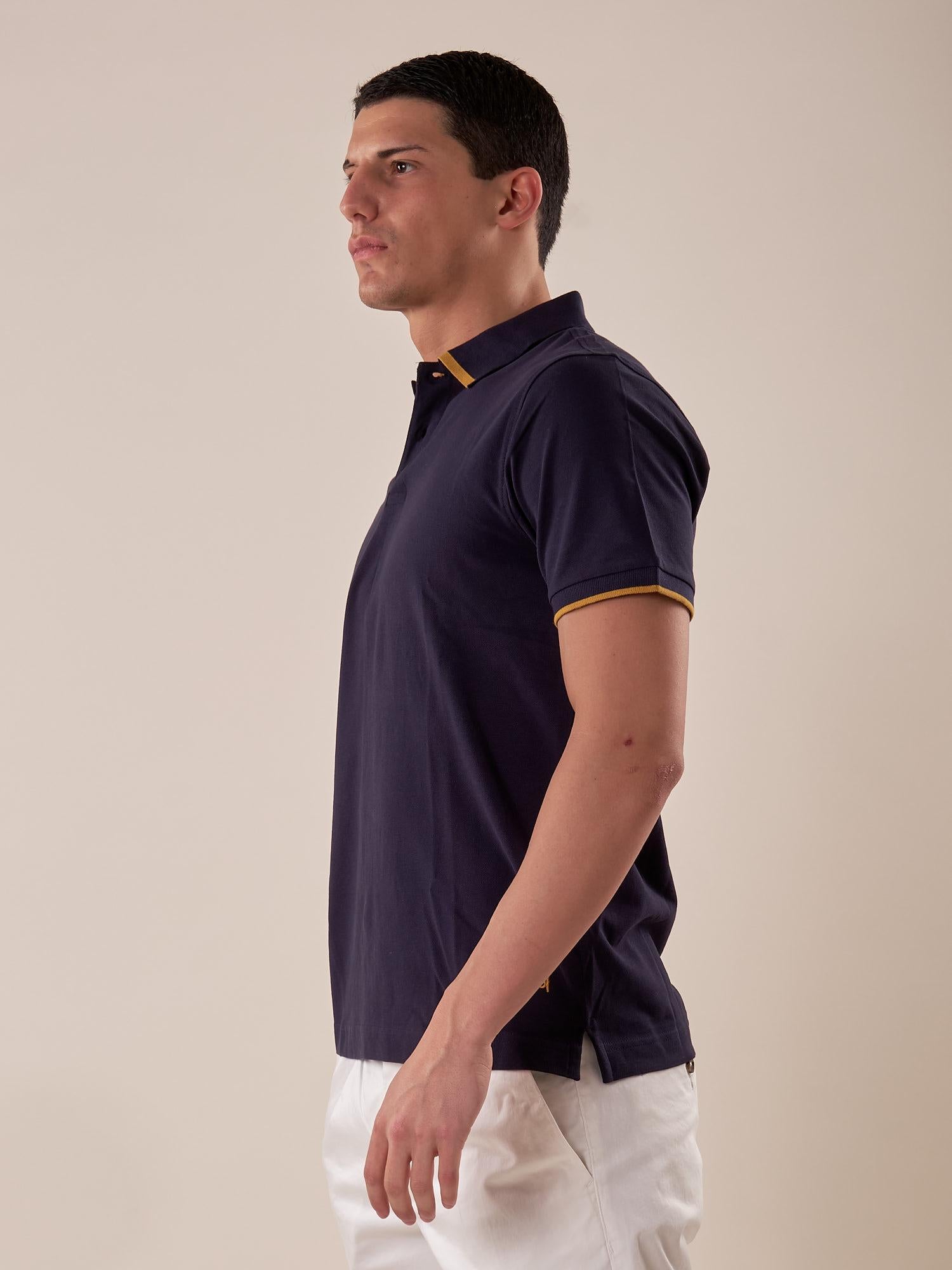 Polo manica corta con riga collo a contrasto uomo. PE123H BLU HAMAKI-HO 