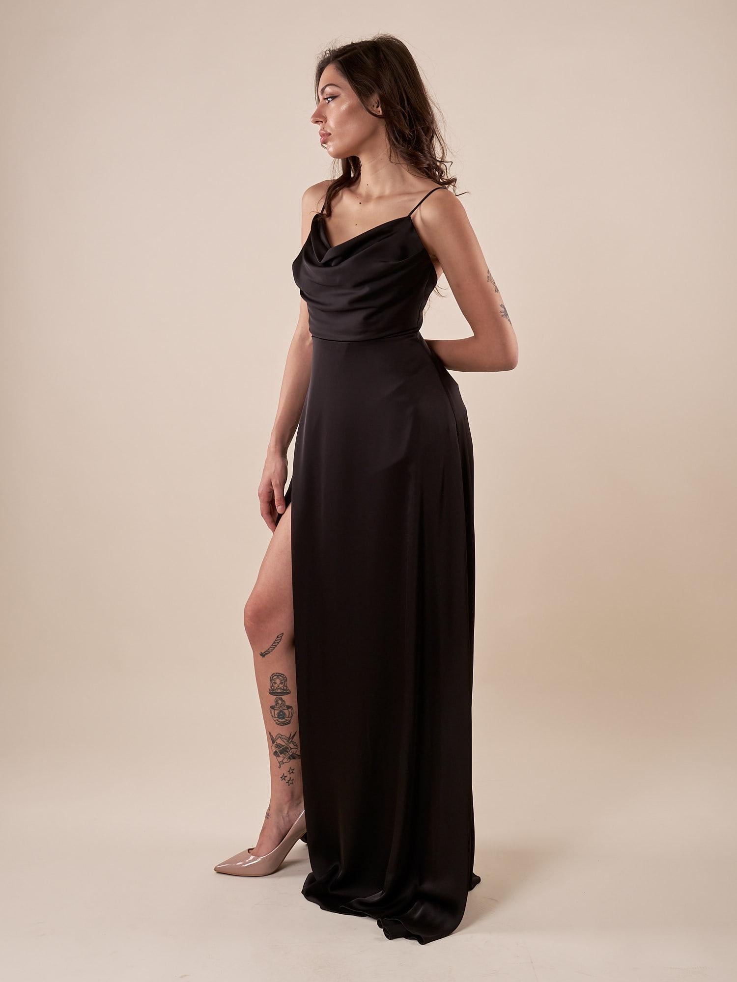 Abito lungo Donna elegante con scollatura cascante e bretelline. AB002177 NERO ARTIGLI 