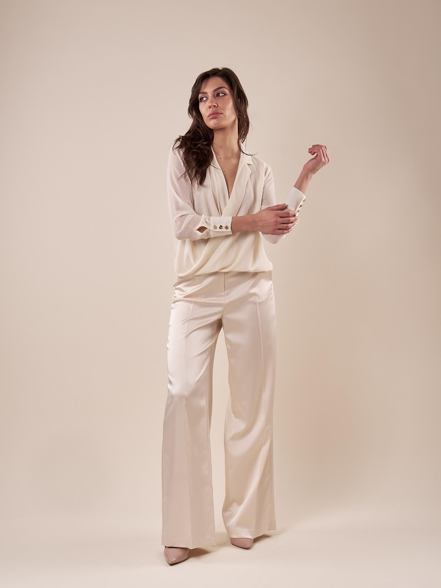 Camicia manica lunga scollo profondo. BL000954 BURRO ARTIGLI 