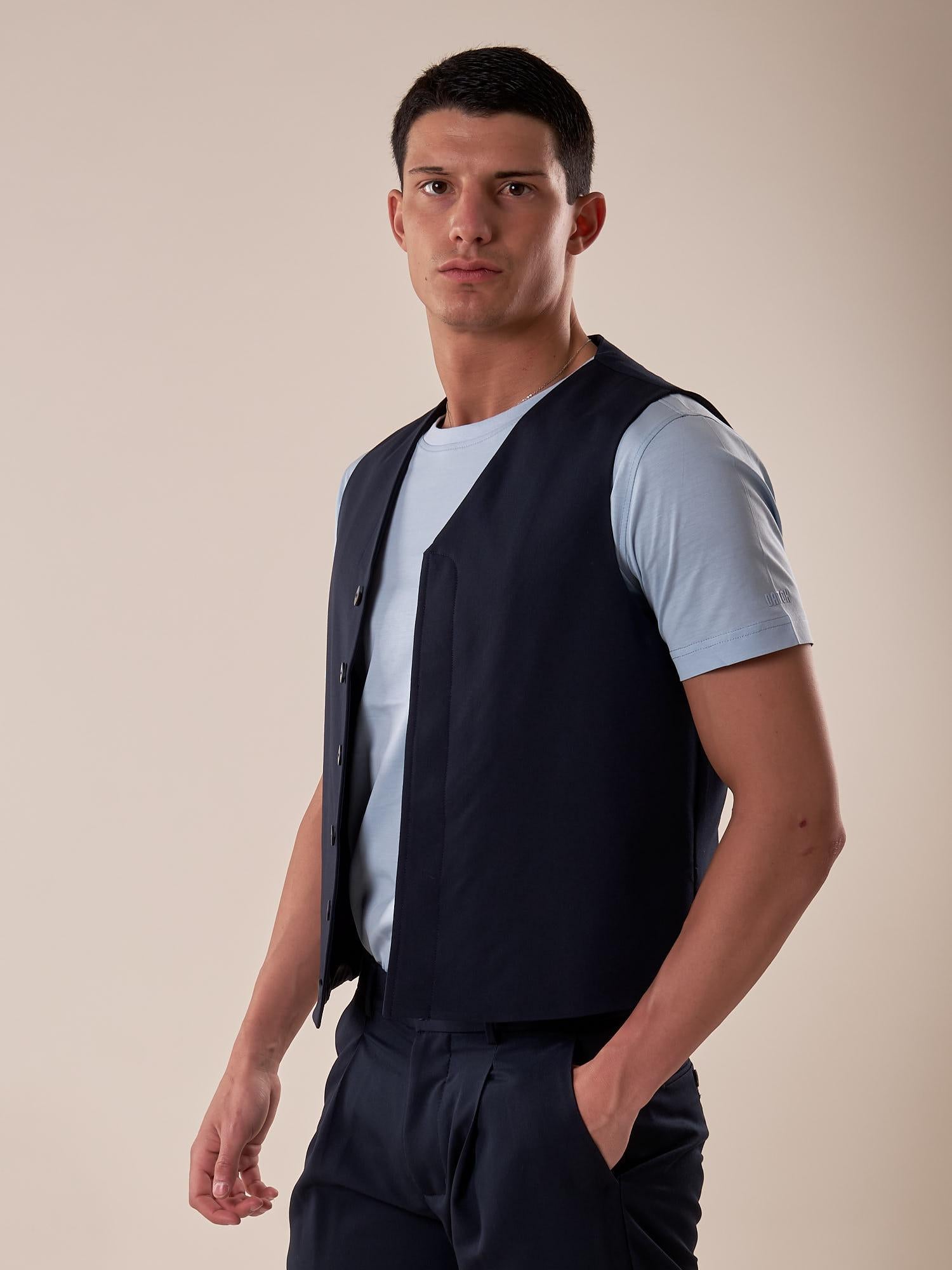 Gilet uomo abbottonatura nascosta. OE1S2S5I01 BLU OVER-D 