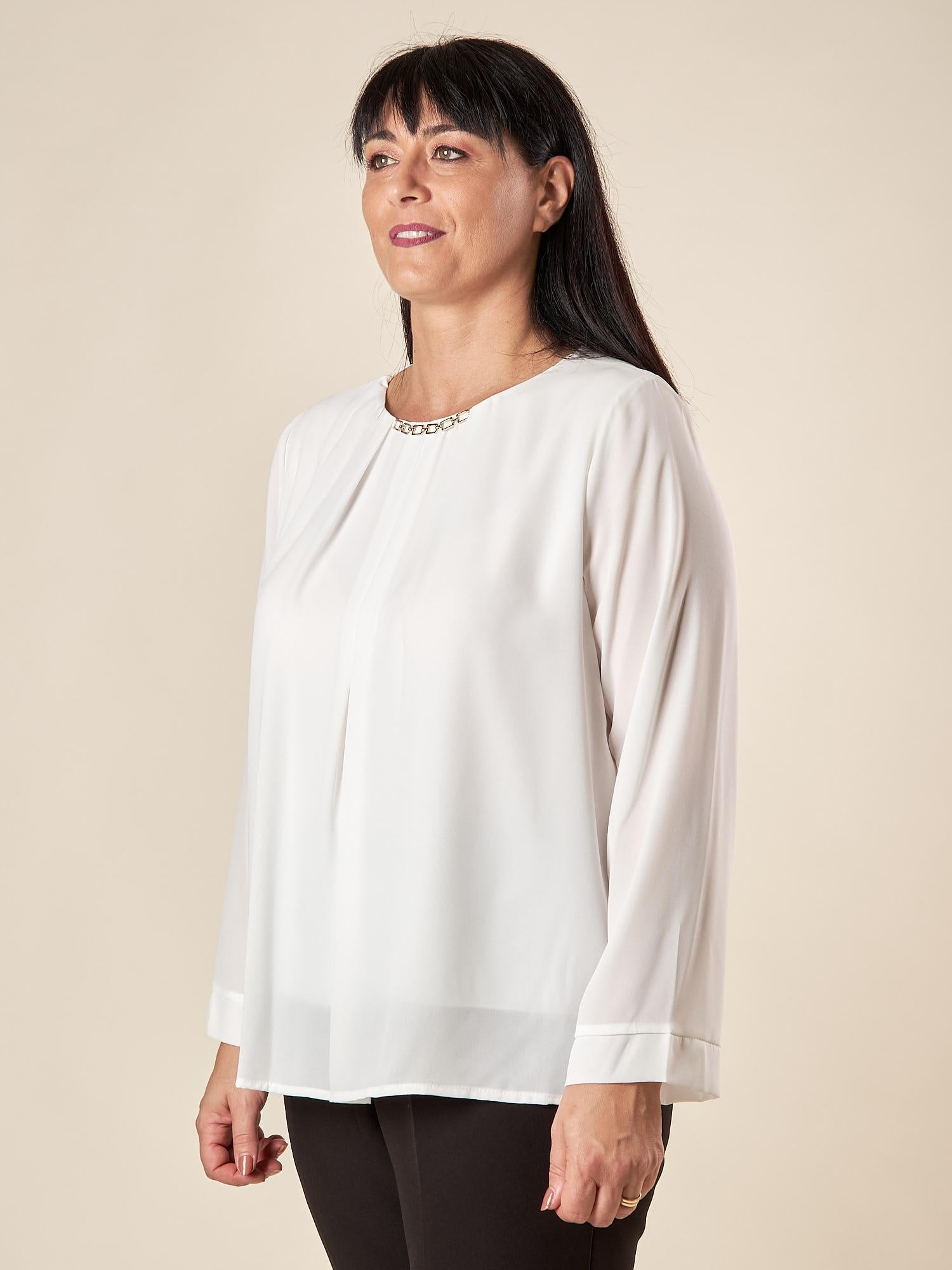 Blusa Donna Curvy Girocollo  Dettaglio in Metallo, Pience Frontali e Polsino Dritto. F708YBFSELE PANNA Lizalù 