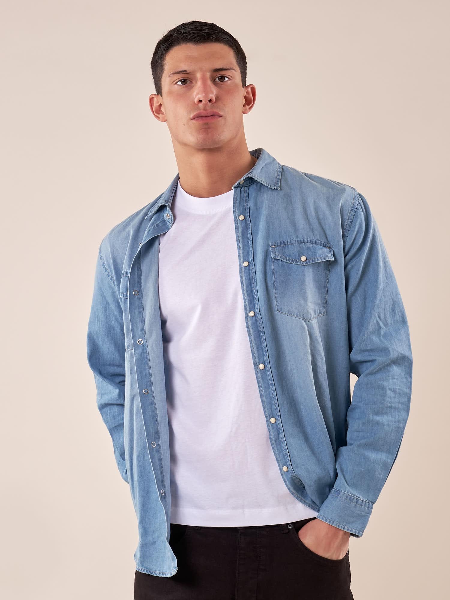Camicia jeans manica lunga bottone a pressione con tasche uomo. M48667 DENIM SUPERIOR VINTAGE Uomo 