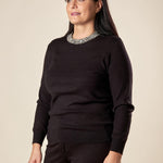 Maglia Donna Curvy Girocollo  Manica Lunga in Viscosa con Dettagli Gioiello. F897YBFJ7513 NERO Lizalù 