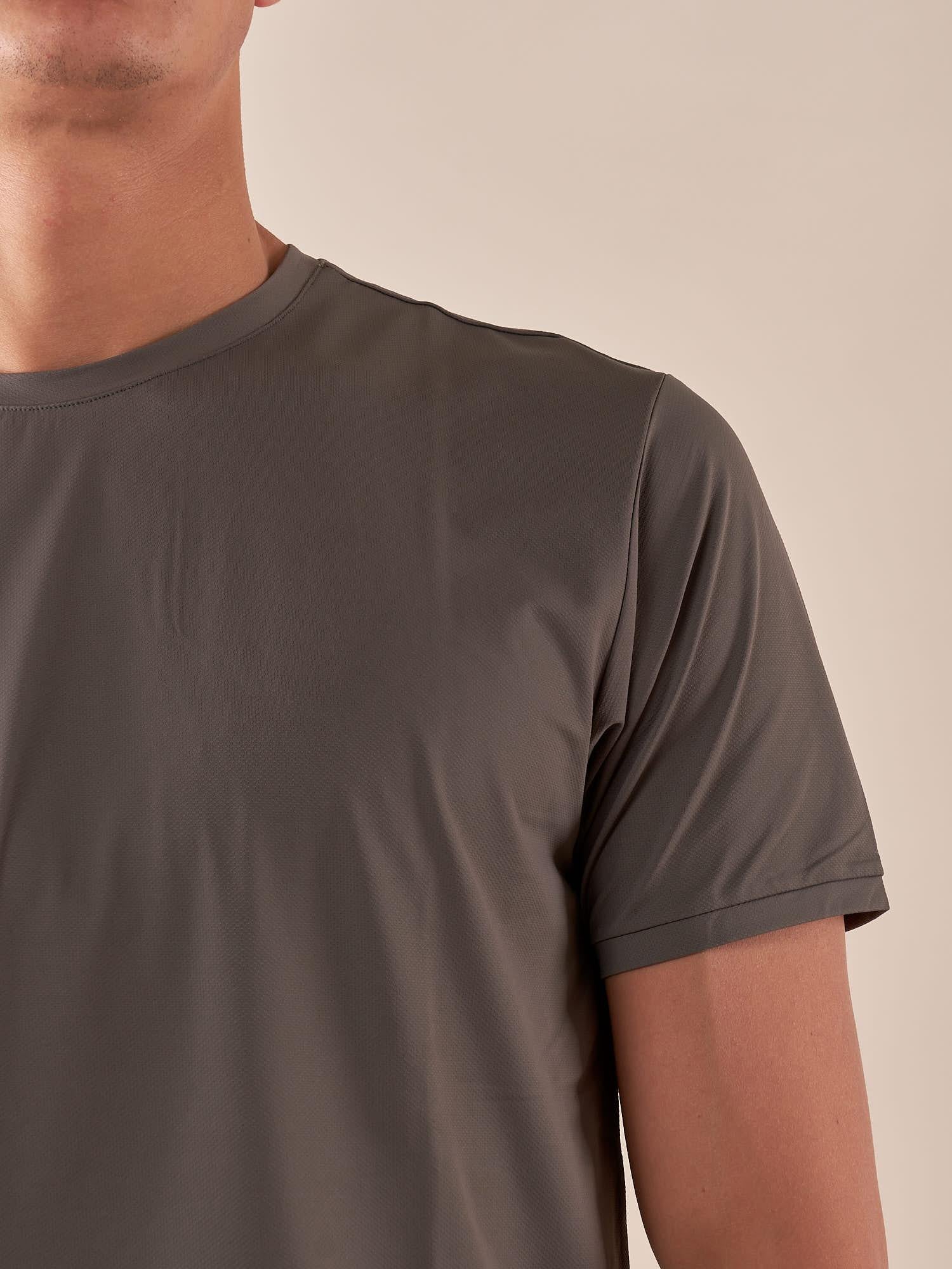 T-Shirt Uomo manica corta in tessuto tecnico traspirante ideale per sport e attività outdoor. M48952 MUSCHIO SUPERIOR VINTAGE Uomo 