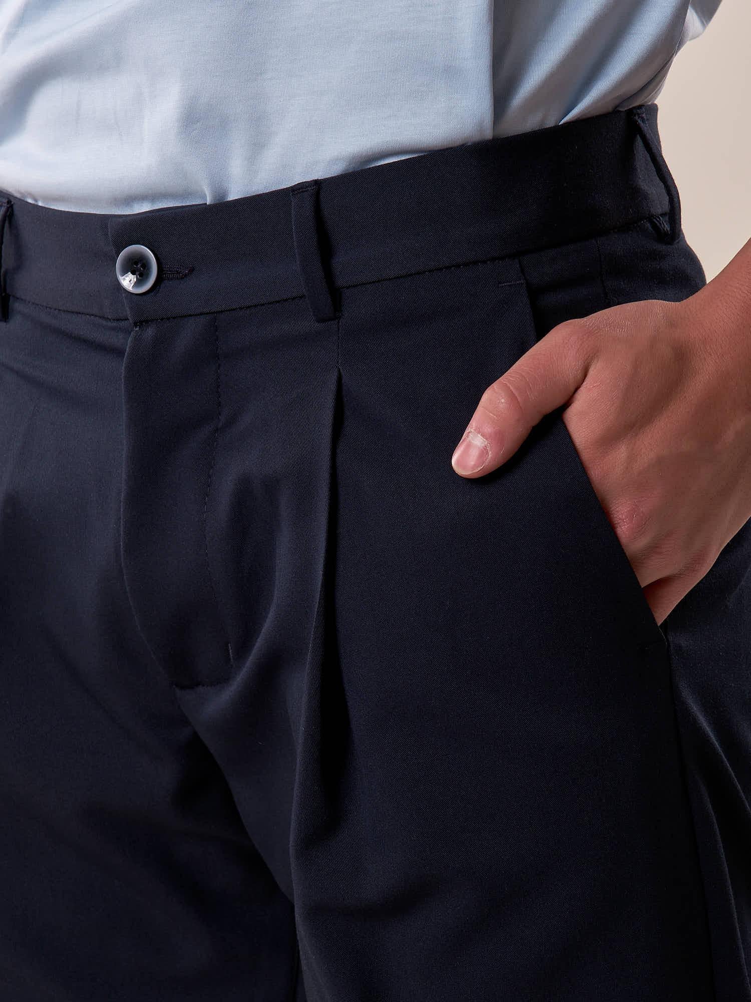 Pantalone una pence modello tapred fit con risvolto uomo. OC1S2S5P07 BLU OVER-D 
