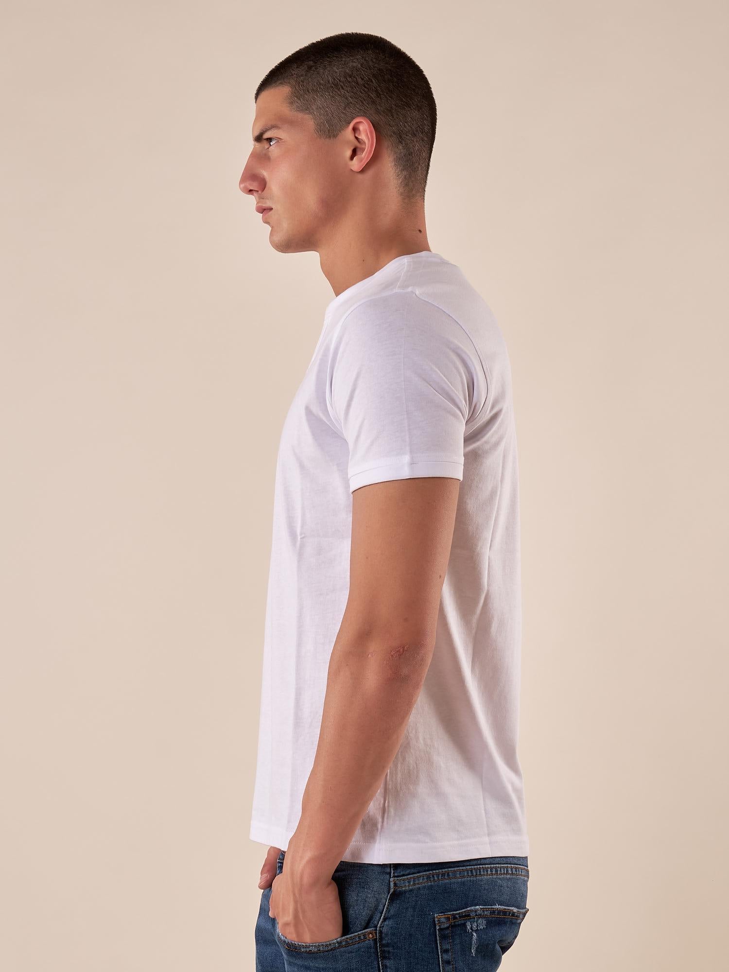 T-shirt Uomo in cotone 100% con colletto serafino. BAM5455 BIANCO BACI & ABBRACCI 