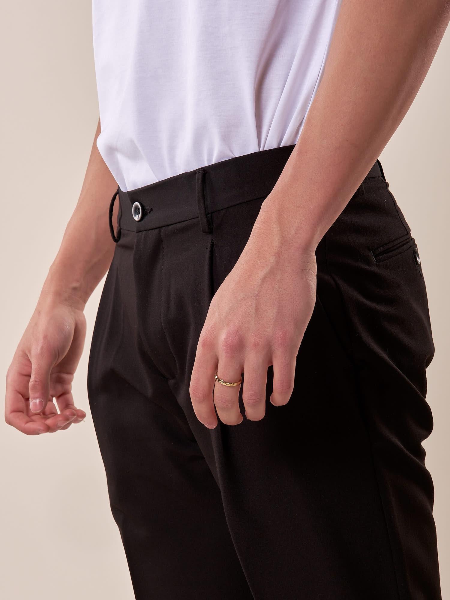 Pantalone una pence modello tapred fit con risvolto uomo. OC1S2S5P07 NERO OVER-D 