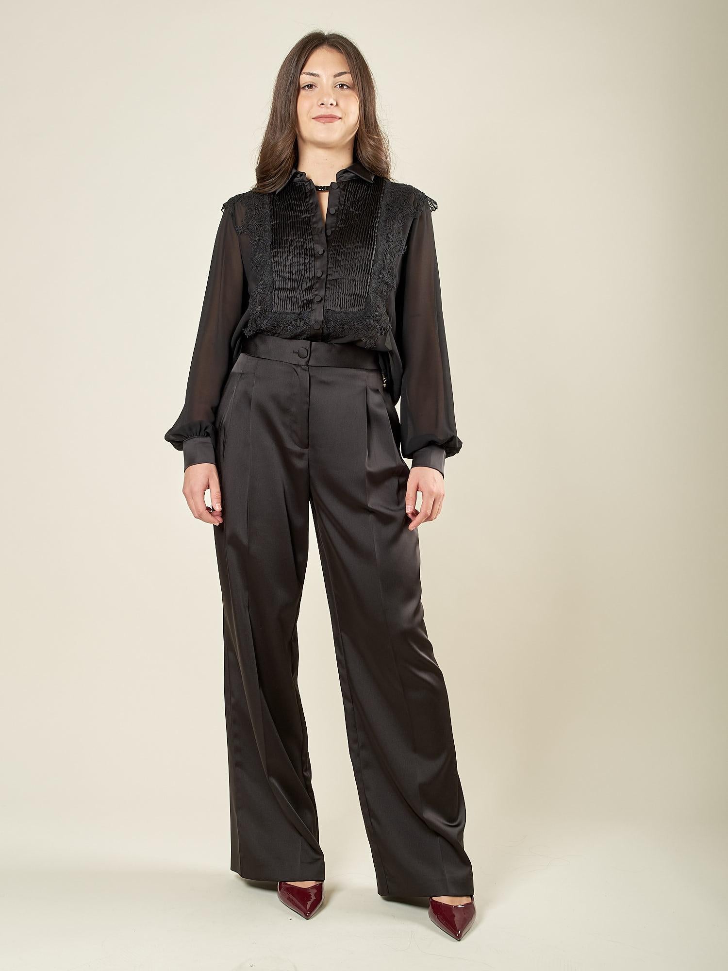 Camicia donna in voile con dettagli in raso e pizzo. Eleganza romantica e stile raffinato. CA003137 NERO ARTIGLI 
