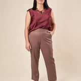 Pantalone Donna Curvy con Elastico  Eleganza e Comfort per Ogni Giorno. F646YBFDIOMIRA AMARONE Lizalù 