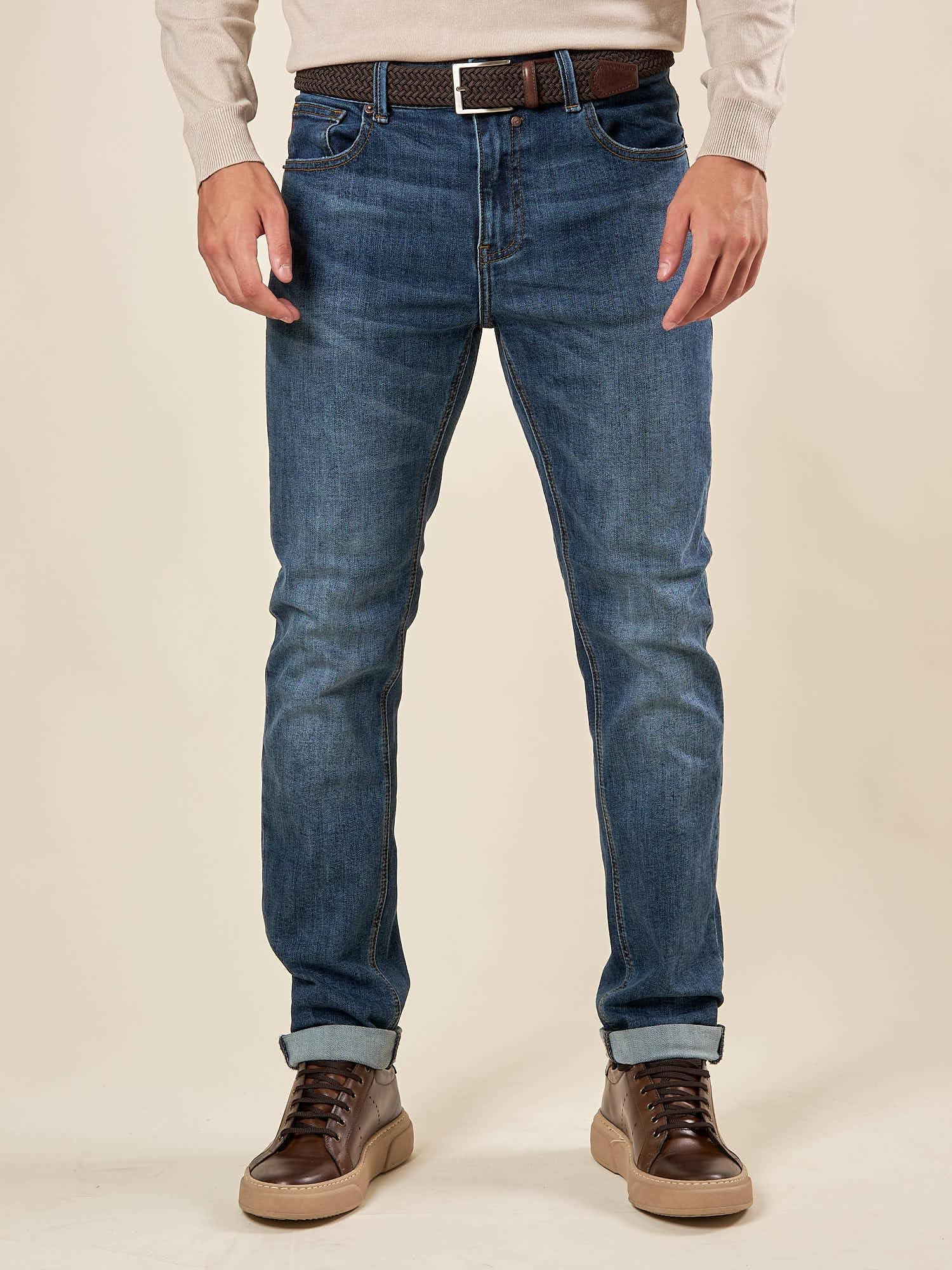 Jeans Uomo Regular Fit 5 tasche lavaggio medio. DM9644 MEDIUM BLUE DATCH 
