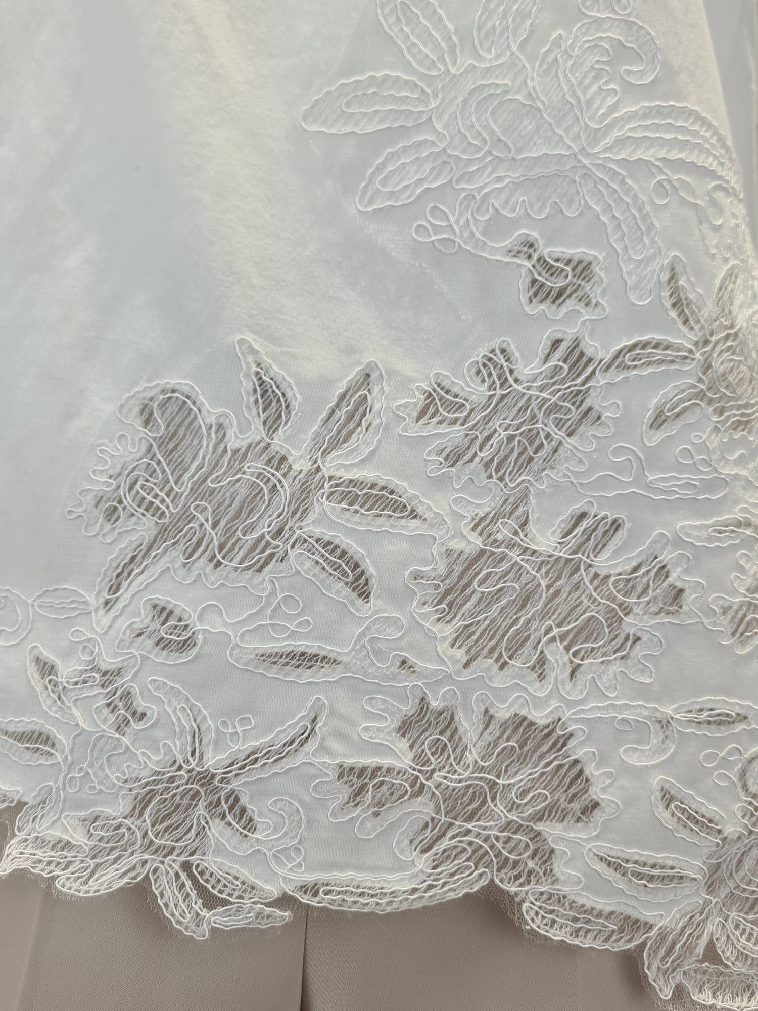 T-Shirt Donna in Cotone Elasticizzato con Ricamo Floreale. TS004896 PANNA ARTIGLI 