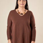 Maglia Donna Curvy in Viscosa  Scollo a V, Manica Raglan e Micro Paillettes Tono su Tono. F768YBFAZ23804 MOCHA Lizalù 