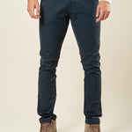 Pantalone Uomo Invernale in Tessuto Operato Elasticizzato. Eleganza e Comfort per la Stagione Fredda. M49444 BLU GUY 