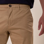 Pantalone modello chino tessuto raso satin tasca all'americana uomo. CON2517425 SAFARI CONSENSO 