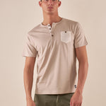 T-shirt Uomo Manica Corta Serafino con Taschino BAM5452 DESERT STONE BACI & ABBRACCI 