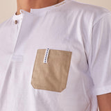 T-shirt Uomo manica corta serafino con taschino a contrasto. BAM5460 BIANCO BACI & ABBRACCI 