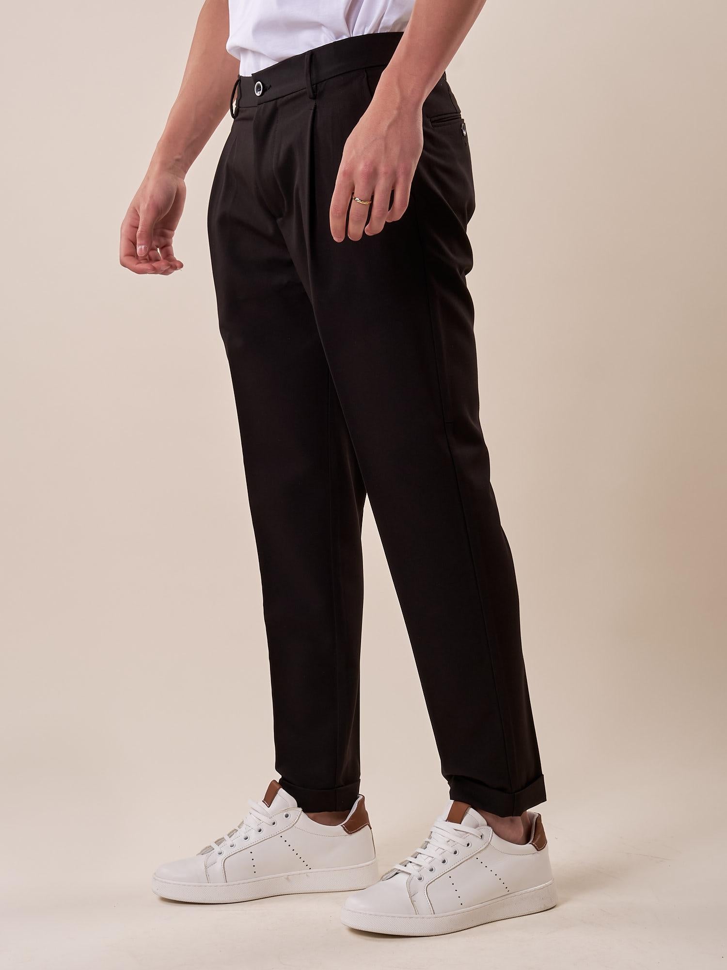 Pantalone una pence modello tapred fit con risvolto uomo. OC1S2S5P07 NERO OVER-D 