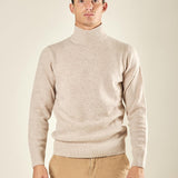 Maglia Uomo Collo Lupetto in Misto Lana. Comfort Termico e Stile Minimal. CON415225 AVENA CONSENSO 
