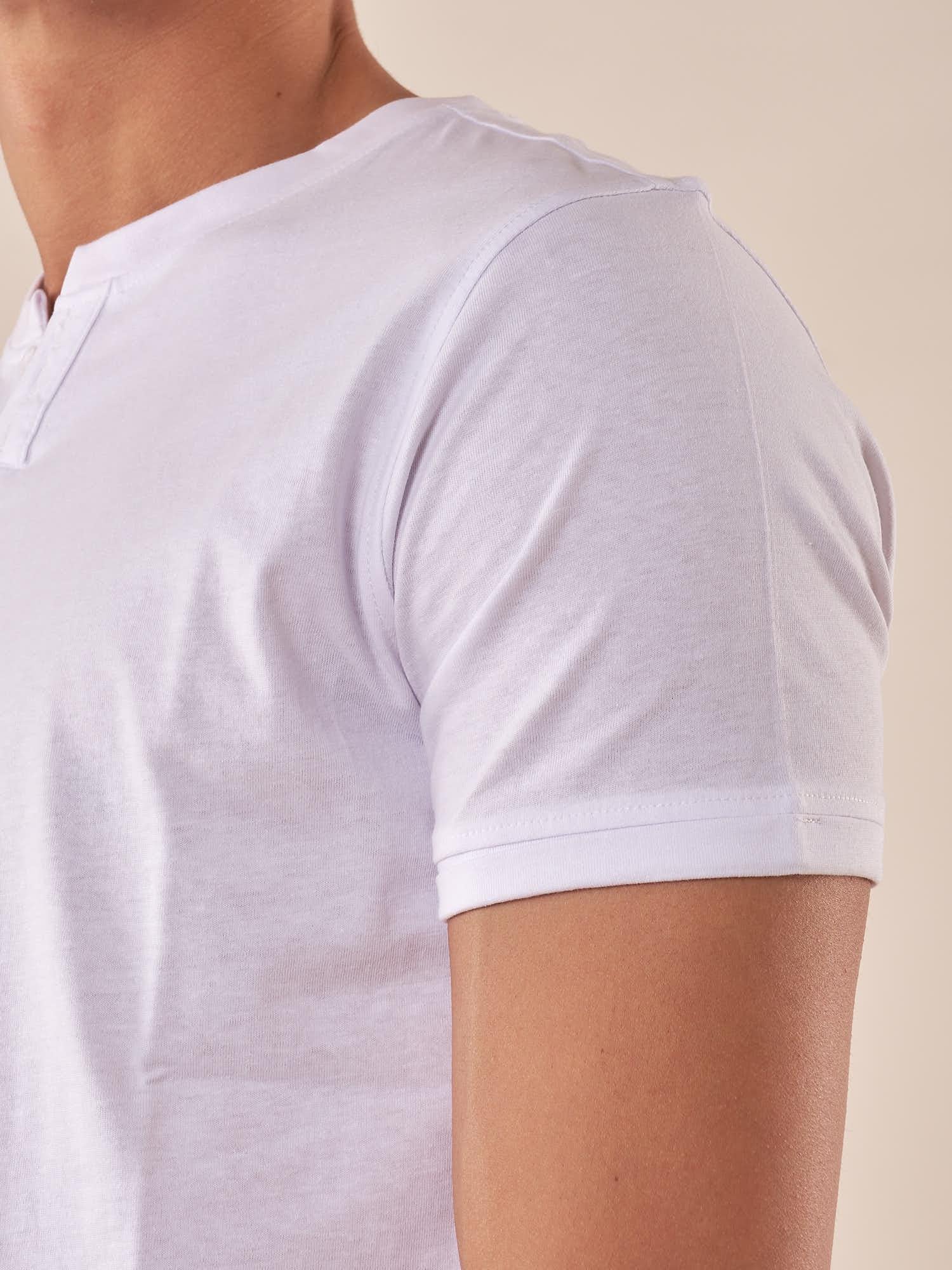 T-shirt Uomo in cotone 100% con colletto serafino. BAM5455 BIANCO BACI & ABBRACCI 