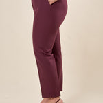 Pantalone Donna Curvy in tessuto tecnico con spacchetto e bottone oro. F299YBFALIDA BURGUNDY Lizalù 