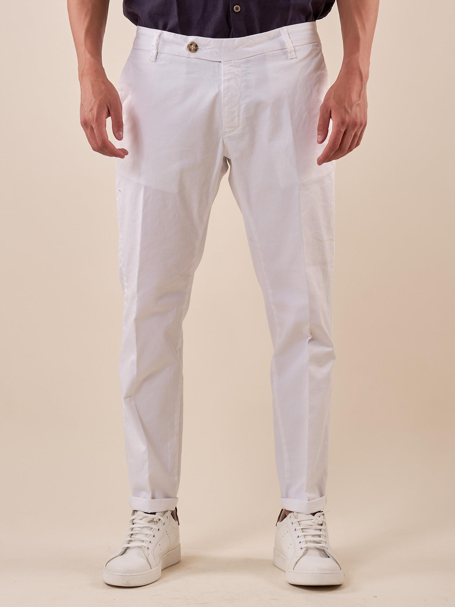 Pantalone Uomo Capri Slim in Cotone Elasticizzato con Tasche allAmericana GPE500 BIANCO BLACKSUNDAY 