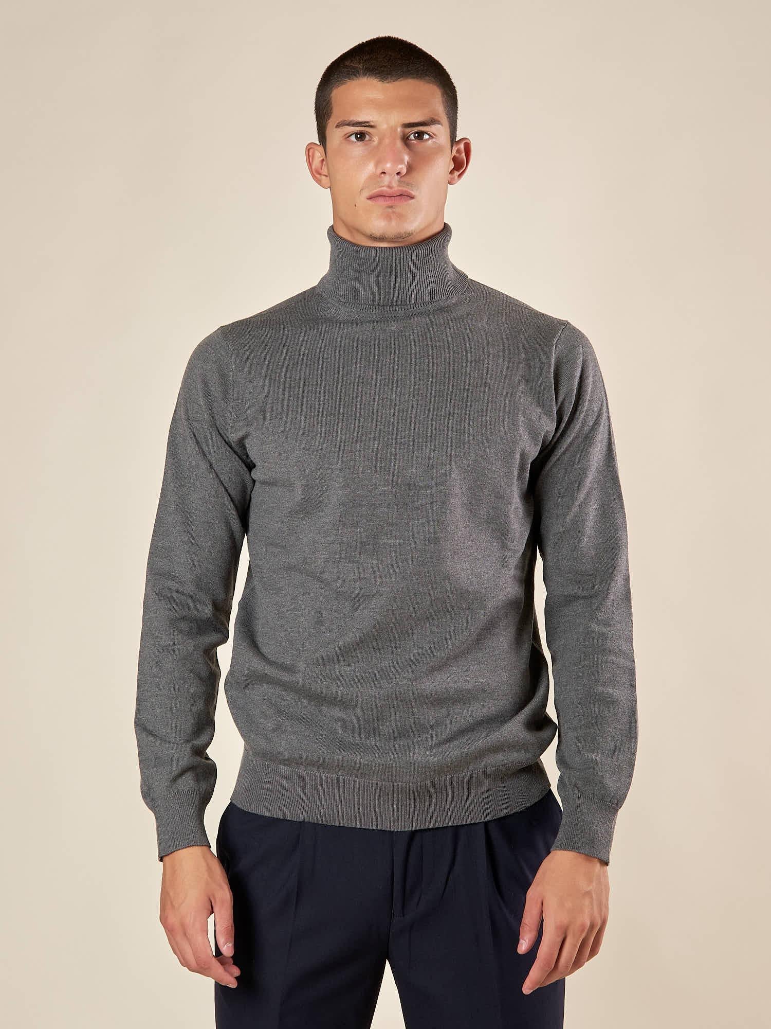 Dolcevita Uomo in Misto Lana. Calore, eleganza e versatilità invernale CON3012900 FUMO CONSENSO 