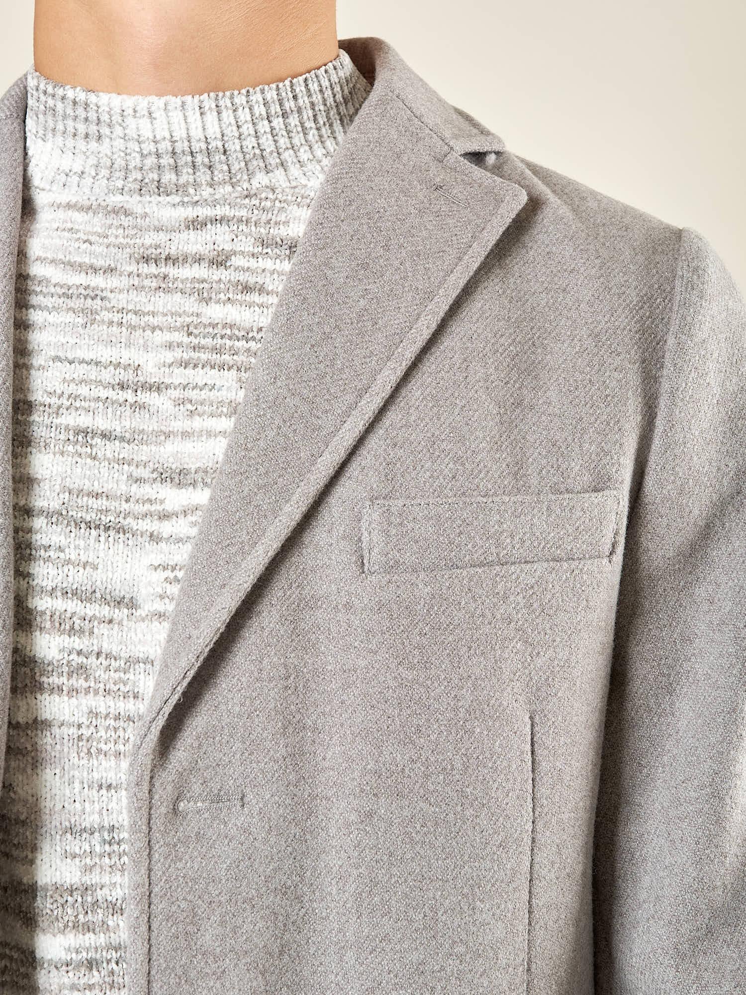 Cappotto Uomo Modello Baronetto. Eleganza Classica e Stile Contemporaneo CP10H PERLA HAMAKI-HO 