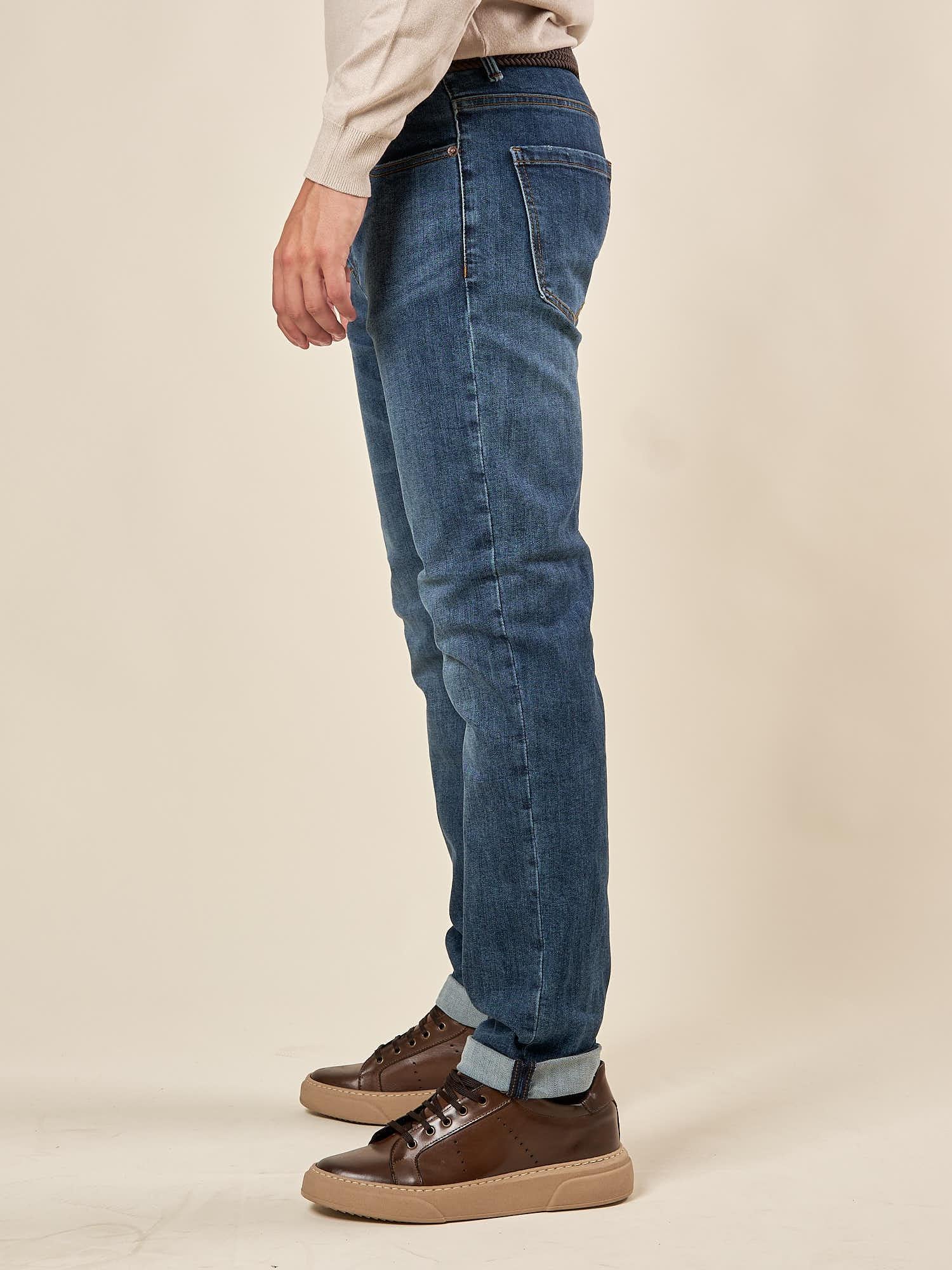 Jeans Uomo Regular Fit 5 tasche lavaggio medio. DM9644 MEDIUM BLUE DATCH 