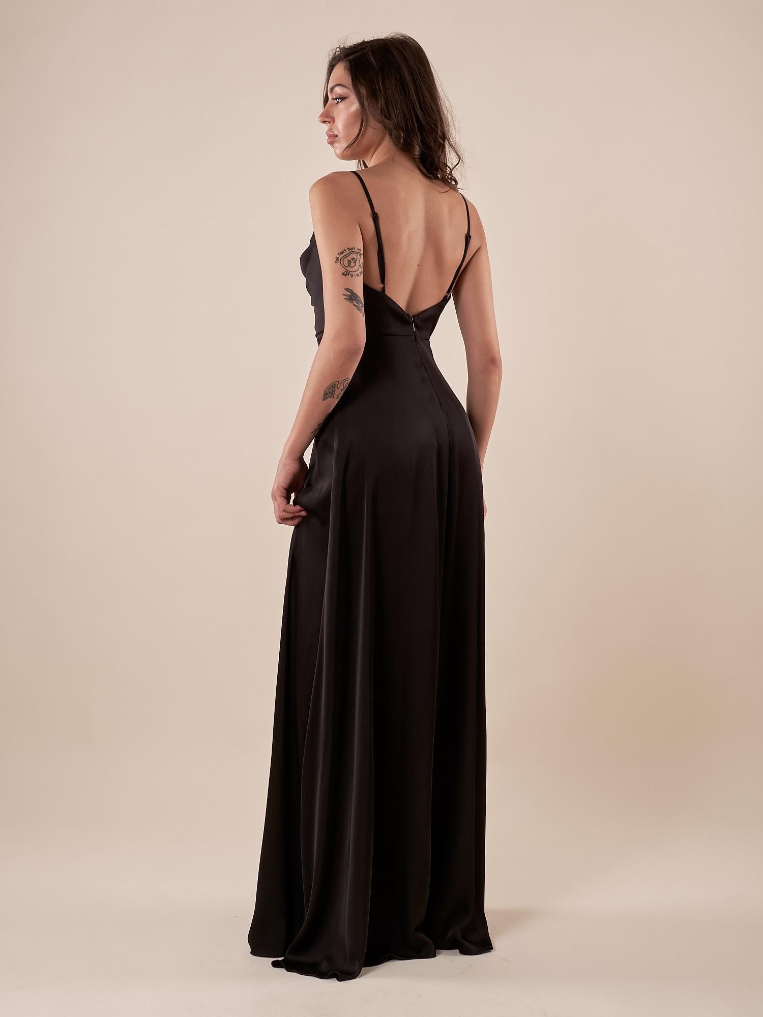 Abito lungo Donna elegante con scollatura cascante e bretelline. AB002177 NERO ARTIGLI 