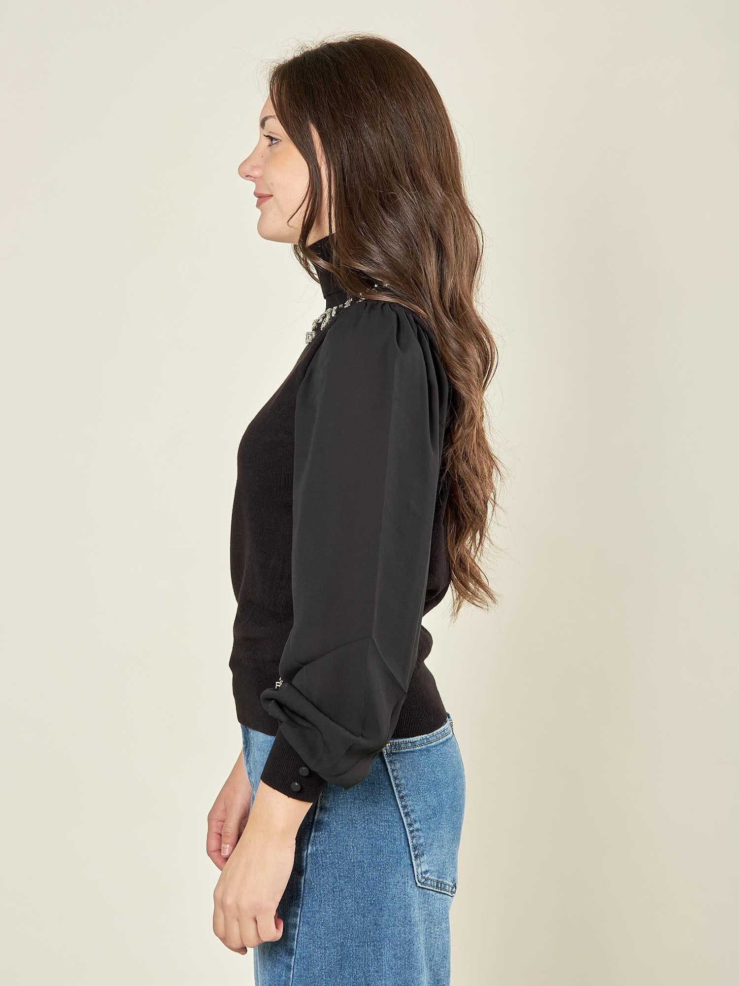 Maglia donna collo alto con pietre e maniche in georgette. MA003091 NERO ARTIGLI 