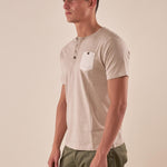T-shirt Uomo Manica Corta Serafino con Taschino BAM5452 DESERT STONE BACI & ABBRACCI 