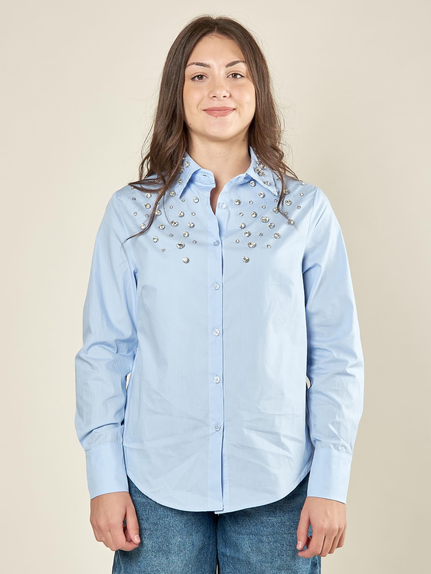 Camicia donna in cotone con applicazioni di pietre. CA002958 CELESTE ARTIGLI 