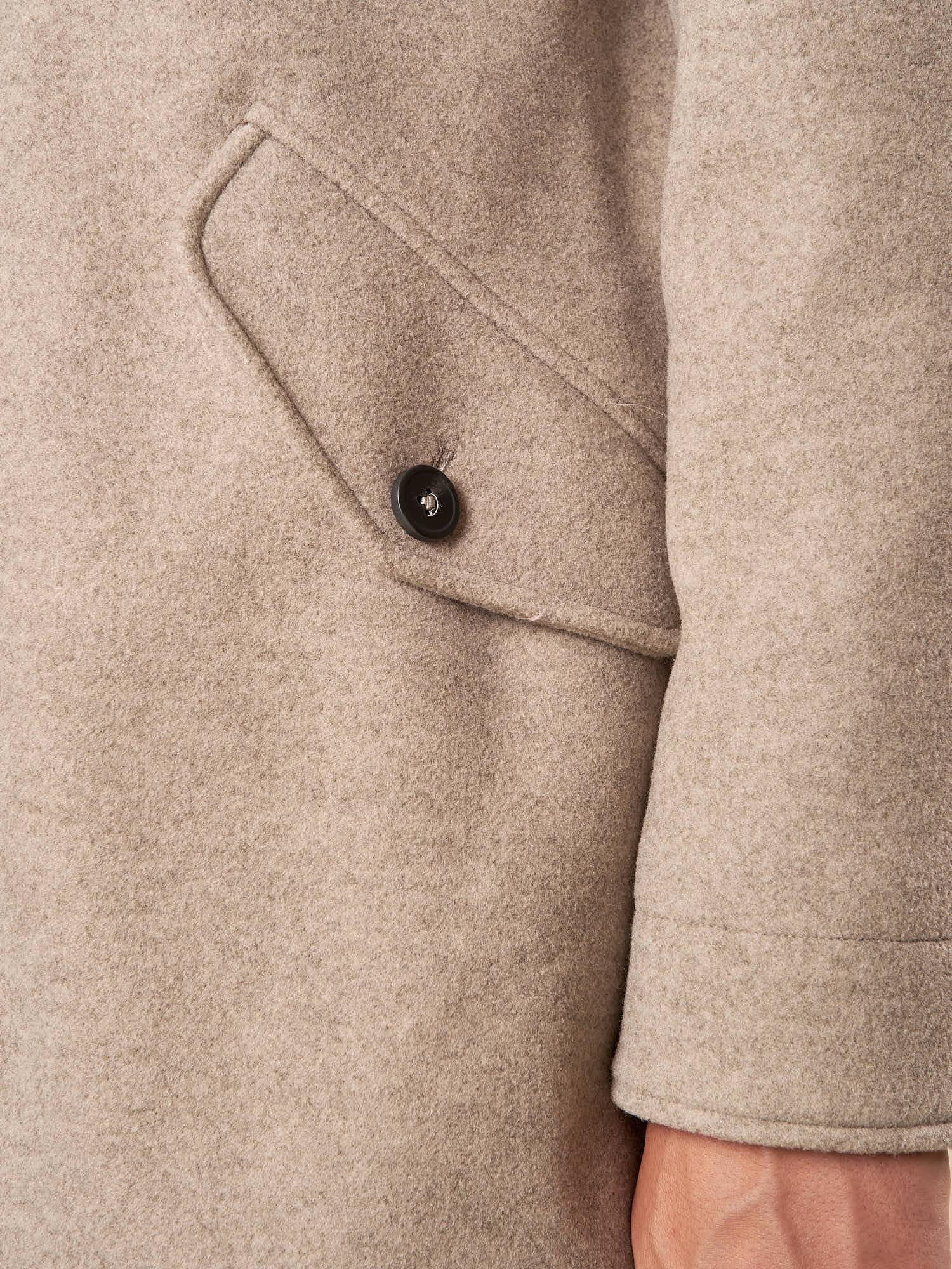 Parka Uomo con Cappuccio e Tasche con Pattine. CP14H BEIGE HAMAKI-HO 