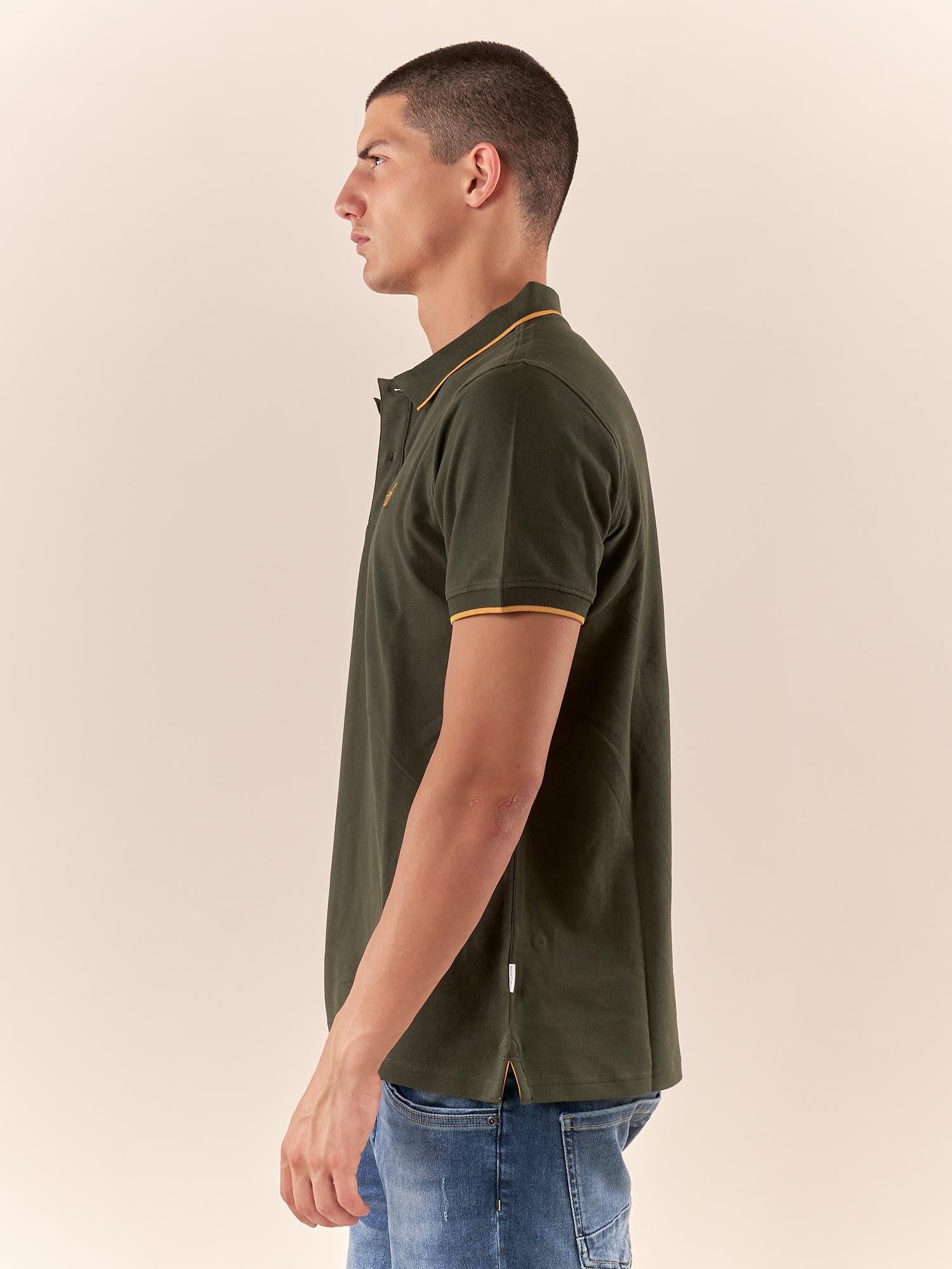 Polo Uomo manica corta in cotone piquet con ricamo. P626122 VERDE Henry Cotton's 