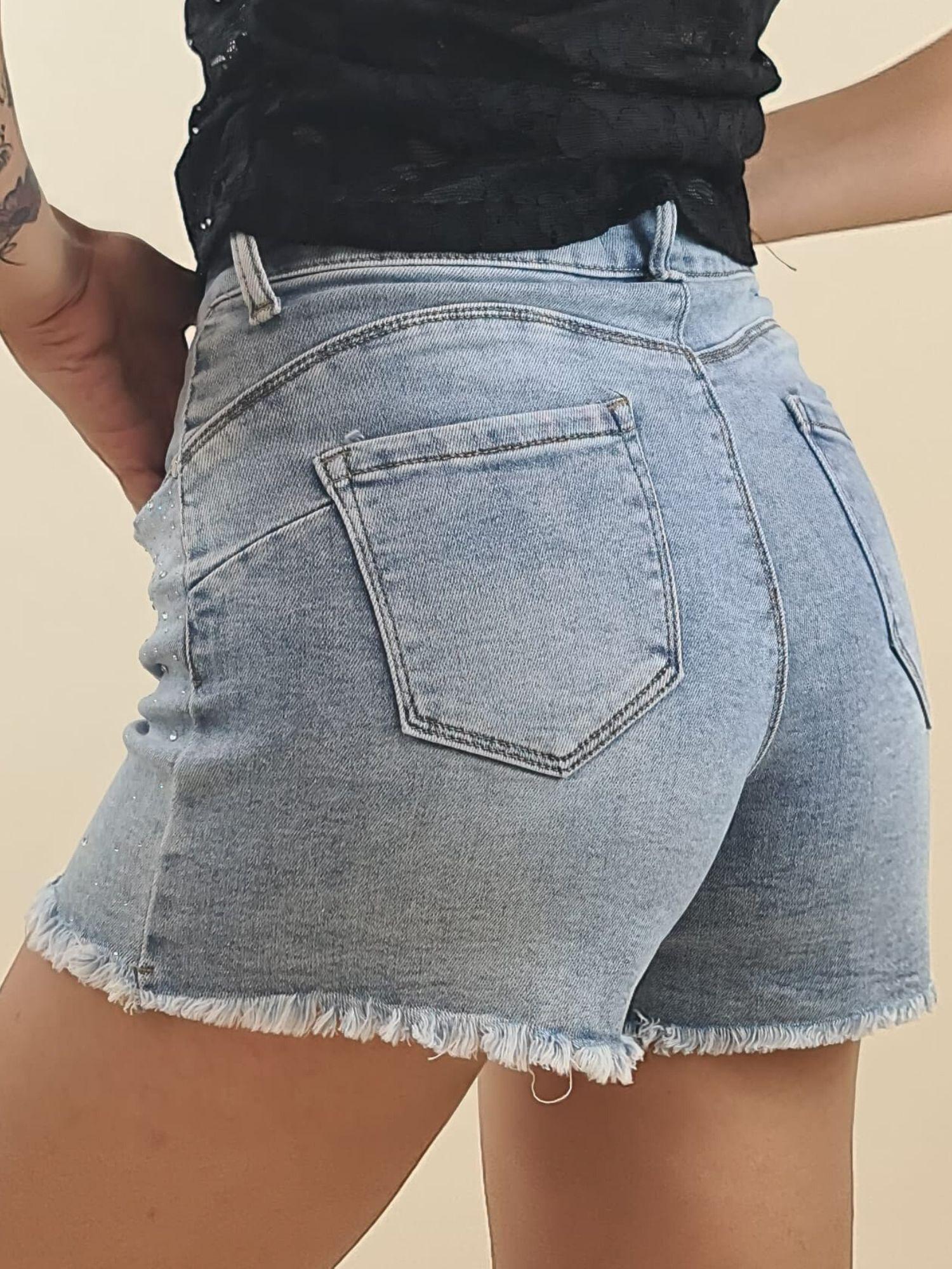 Shorts Donna Jeans con brillantini frontali e sfrangiature. AMR/SA7023EC JEANS EXTASY 