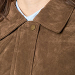 Bomber donna effetto scamosciato. Zip frontale, tasche a filetto e collo a camicia. HM2513 CAFFE FORGET-ME-NOT 