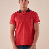 Polo da Uomo in 100% Cotone Piquet con Colletto e Polsini a Contrasto. BAM5431 BRIGHT RED BACI & ABBRACCI Uomo 
