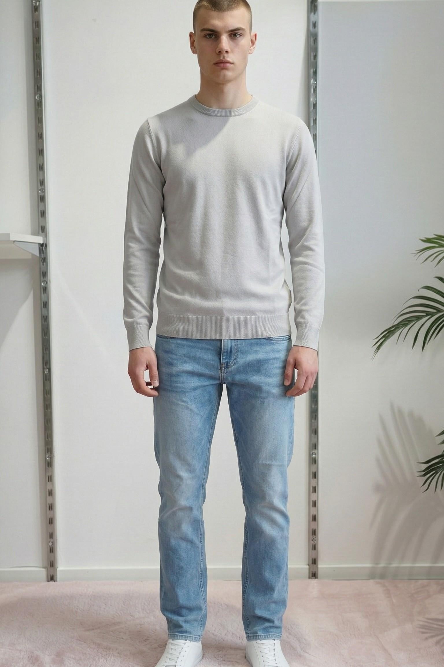 Maglia Uomo 100% Cotone a Manica Lunga  Comfort Naturale e Stile Versatile CON3700900 ASH GREY CONSENSO Uomo 