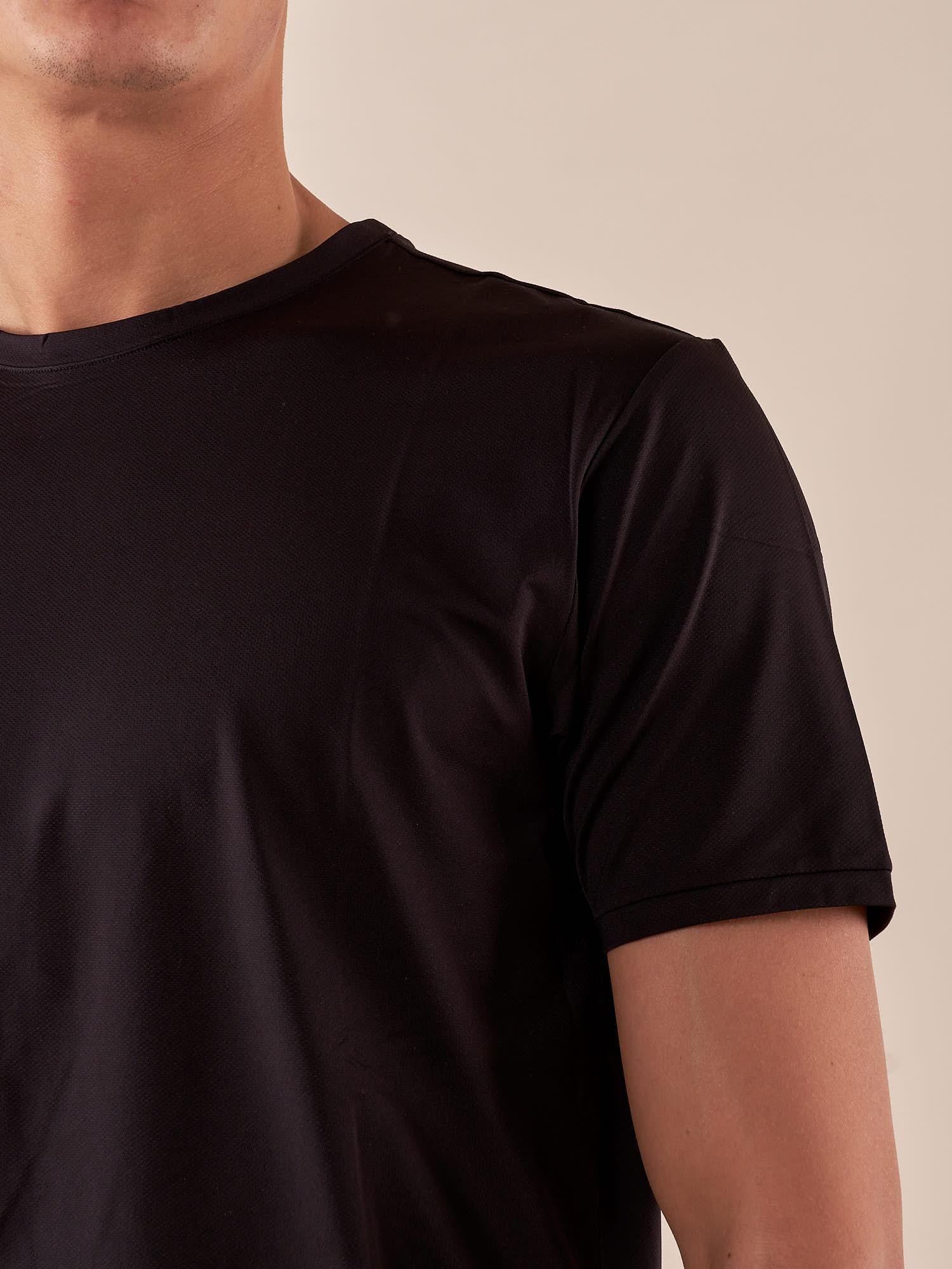 T-Shirt Uomo manica corta in tessuto tecnico traspirante ideale per sport e attività outdoor. M48952 NERO SUPERIOR VINTAGE 