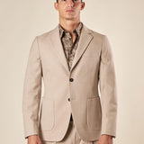 Giacca da Uomo Due Bottoni con Tasche a Toppa  Eleganza Casual e Stile Sartoriale. GAI1622H BEIGE HAMAKI-HO 