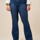 Jeans Donna Curvy a Zampa Elasticizzato Push-Up  Cinque Tasche | Slancia, Modella, Valorizza. F883YBFLZ1071 JEANS Lizalù 
